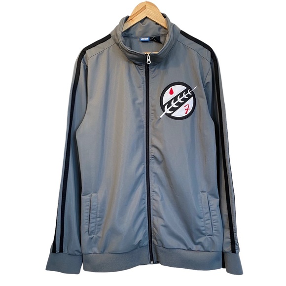 Star Wars Bobba Fett Mandalorian Grey Track Jacket Men’s Large Disney Bad Batch - Picture 2 of 4